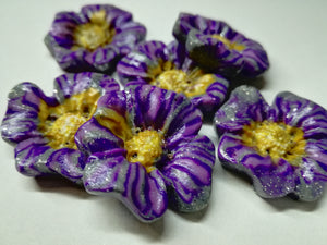 Flower 4 Petals - Handmade Button/Beads