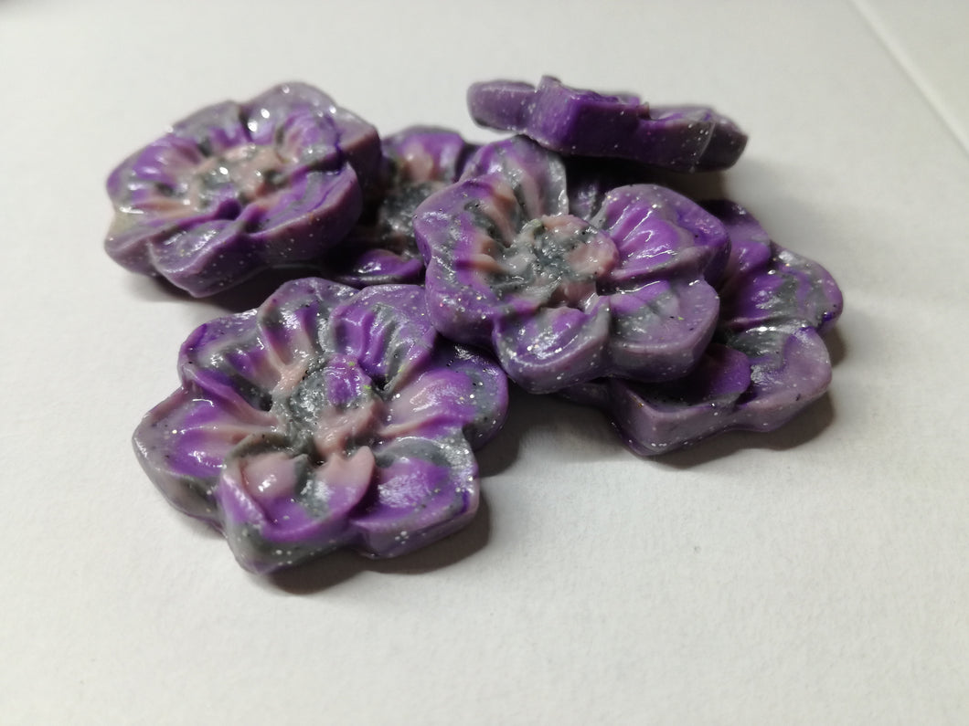 Flower 7 Petals - Handmade Button/Beads