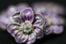Load image into Gallery viewer, Flower 7 Petals - Handmade Button/Beads
